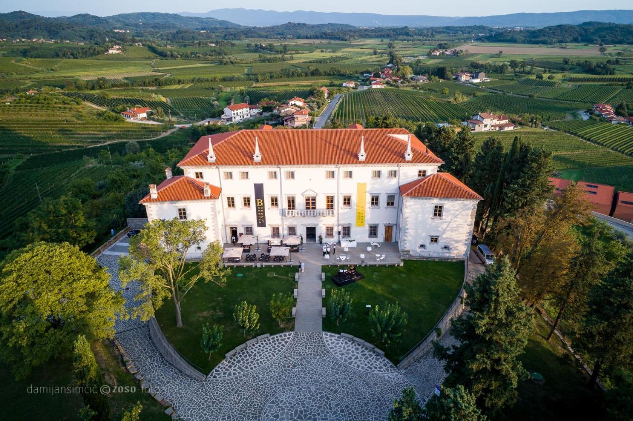 Vila Vipolze - Rooms & J. Suites Esterno foto